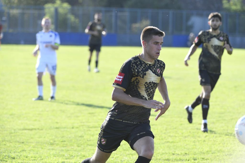 Hrvatski dragovoljac odnio bodove iz Pule