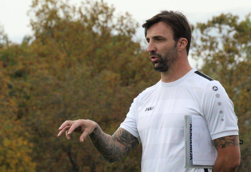 Ivan Božić preuzima Zrinski?