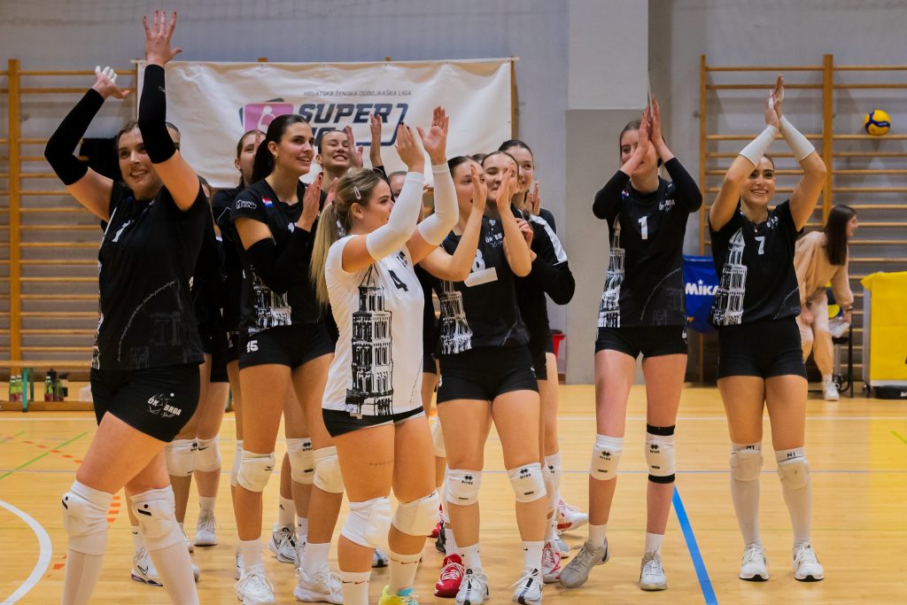 Superliga (Ž): Dinamo i Mladost rame uz rame