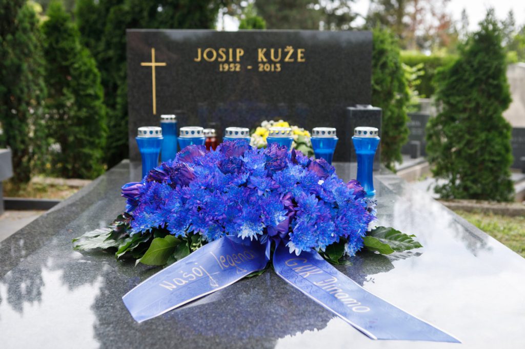 “Jesam li veći kockar ja ako sam izgubio novac ili neki koji su izgubili svetinju, dječje osmijehe i veselje navijača?”
